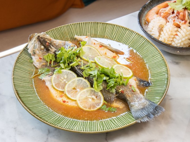 柔意泰泰餐廳|小琉球必吃美食清單+1!海鮮酸辣湯超開胃!