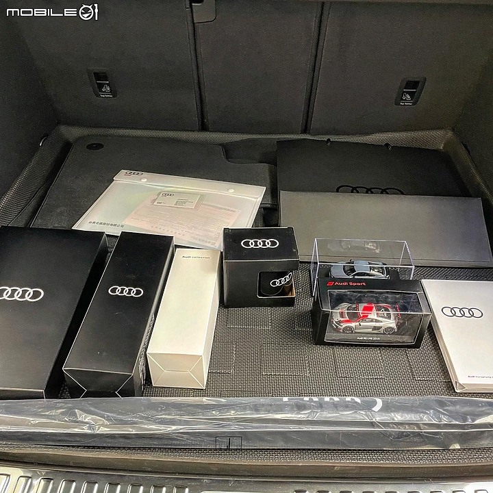 <圖多>開箱 RSQ3 sportback 磐石灰 更2024/2 升級RSQ8