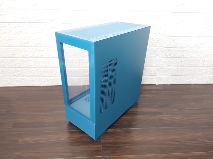 簡易開箱 MONTECH SKY TWO 值得入手的新機殼!?