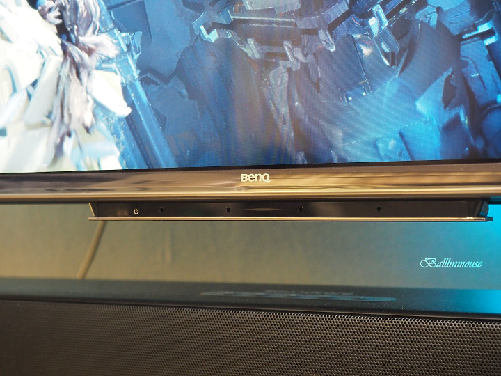 亮與暗的視覺衝擊 | BenQ MiniLed S55-940 護眼智慧電視推薦