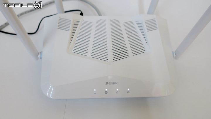 [開箱] CP值高的新選擇 D-Link R32分享器AX3200 Wi-Fi 6 無線路由器
