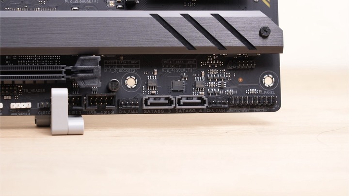 他會是幫 DDR4 記憶體再戰 N 年的希望？ASUS TUF GAMING Z790-PLUS WiFi D4