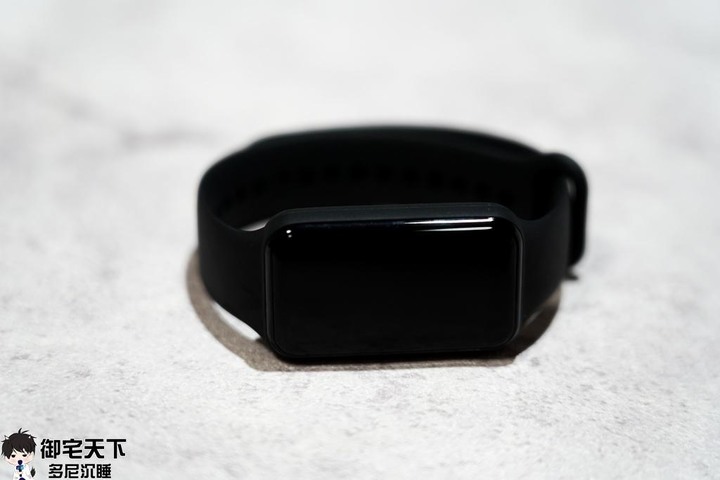 開箱｜【Amazfit 華米】Band 7 大螢幕健康智慧運動智慧手環 - 更大螢幕，且具備不輸手錶的強大功能！