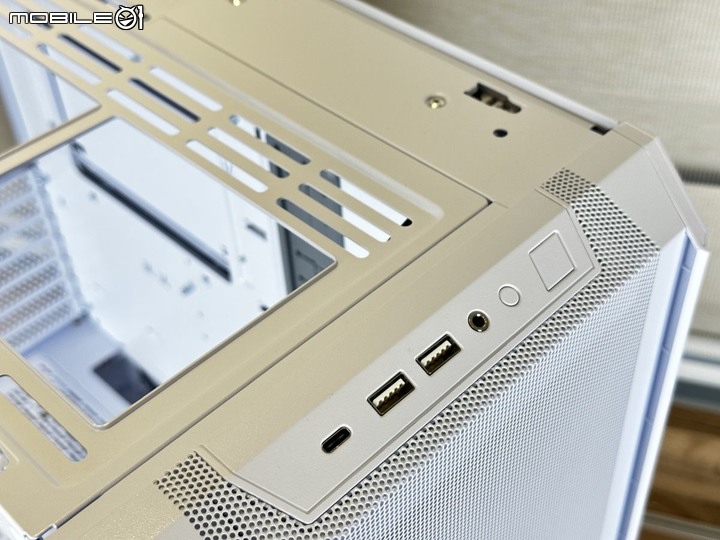 2022年度壓軸 聯力 LANCOOL 216 中塔式機殼