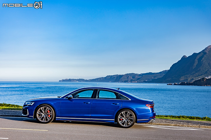 Audi S8試駕 │ 四環當前的燃油之巔,舒適為本的性能旗艦!
