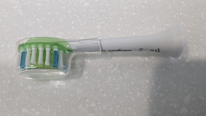 讓我老婆也有國民老婆般的美麗笑容 - 飛利浦 Sonicare智能鑽石機，邀你挑戰三天有感鑽白，打造自信微笑魅力
