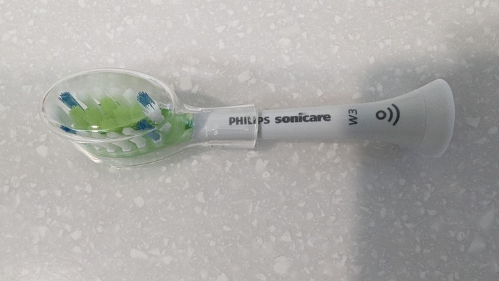 讓我老婆也有國民老婆般的美麗笑容 - 飛利浦 Sonicare智能鑽石機，邀你挑戰三天有感鑽白，打造自信微笑魅力