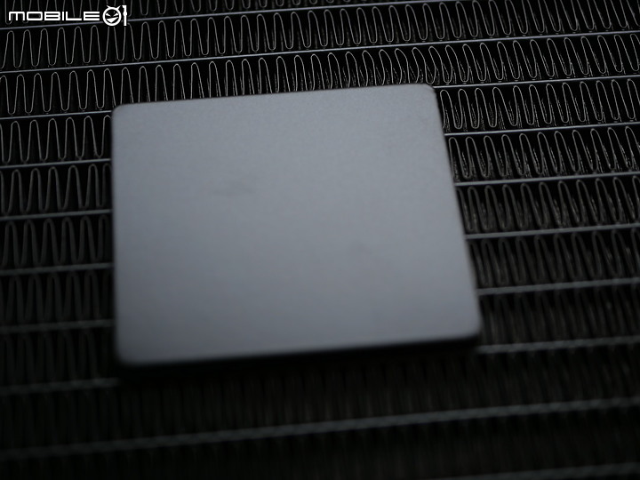 [開箱] Aspect RGB 風扇 FD Lumen S36 RGB v2