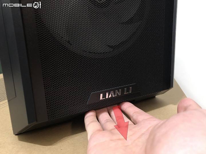 點我看大圖 可能是目前最無所不能的中塔機殼 聯力LIAN LI Lancool 216 開箱測試報告