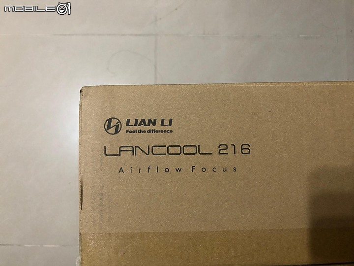 點我看大圖 可能是目前最無所不能的中塔機殼 聯力LIAN LI Lancool 216 開箱測試報告