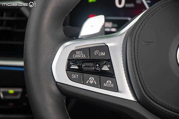 BMW M340i xDrive Touring 小改款試駕｜不同以往的新行頭，一如既往的好身手！