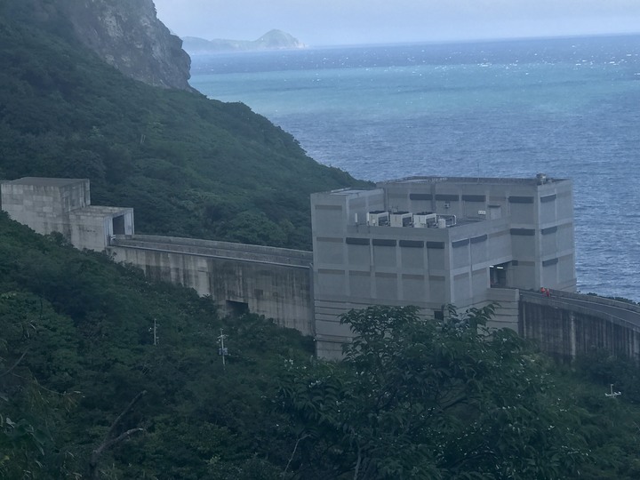 鄒鄒週週環島--車小志氣高小雲豹之死人骨頭秘徑