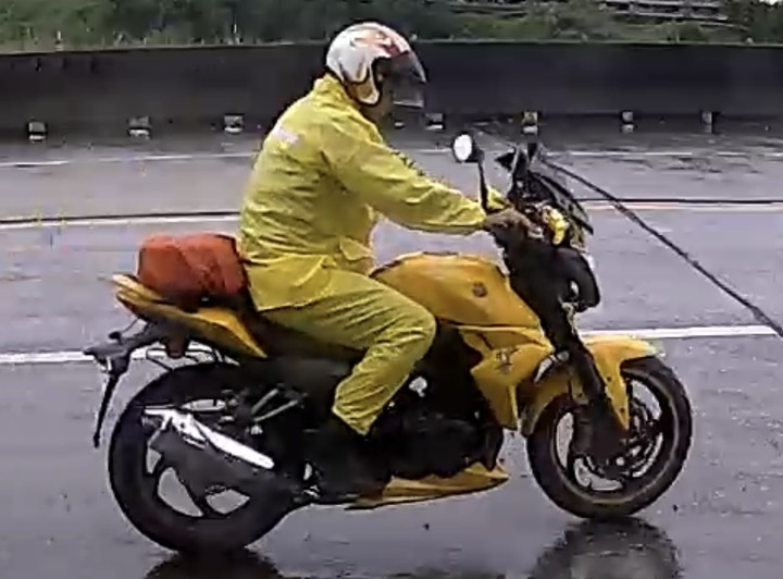 不哭！咱們騎車出走！天堂的美妙是地獄的襯托。
