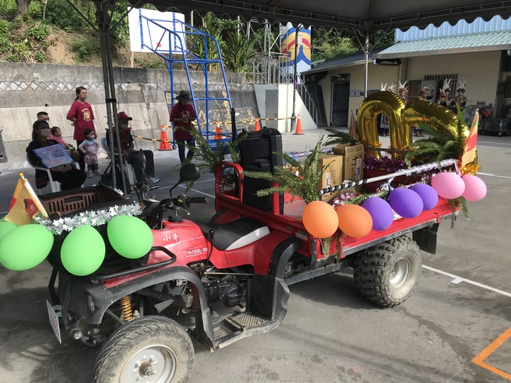 鄒鄒週週環島--車小志氣高小雲豹之死人骨頭秘徑