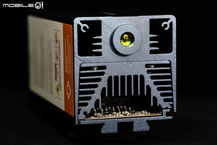 點我看大圖 【開箱實測】xTool D1 Pro 20W 雷雕機開箱
