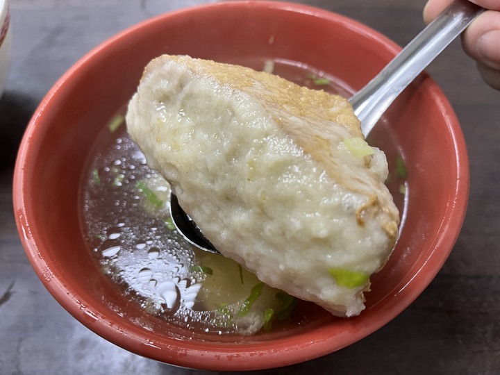 [食記] 阿忠麵店，台灣基隆仁愛，香Q有彈性廣東麵搭配飽滿可口餛飩