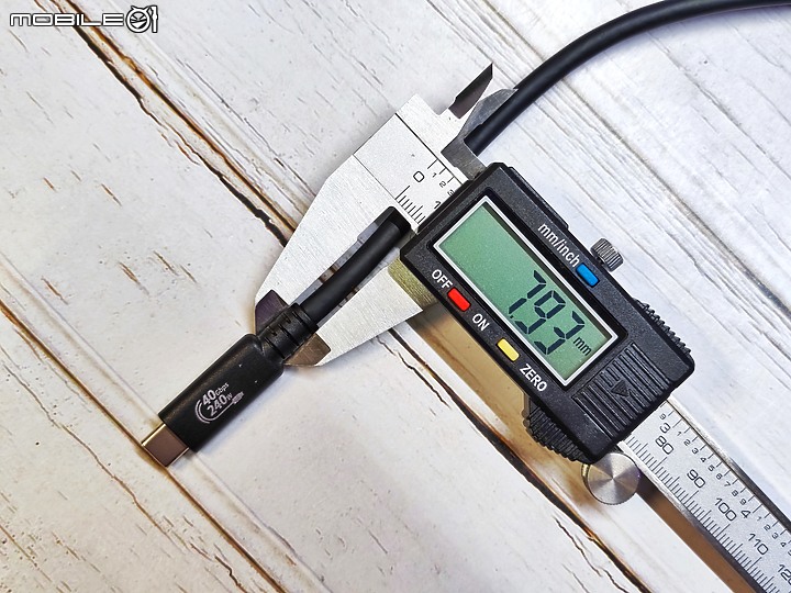點我看大圖 USB-C充電傳輸線哪一款最好用?Avier Uni 系列高速資料傳輸充電線開箱實測