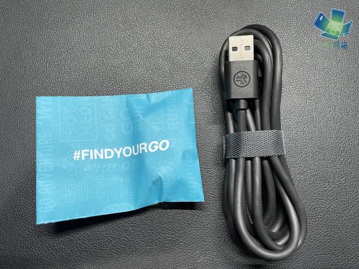 點我看大圖 【小宅開箱】好看實惠的多功能電容式麥克風 JLab Go Talk USB麥克風