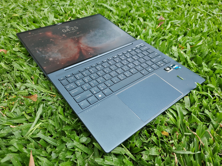 HP Elite Dragonfly G3 高續航力、高效能、 超輕薄的 3:2 完美商務型筆記型電腦