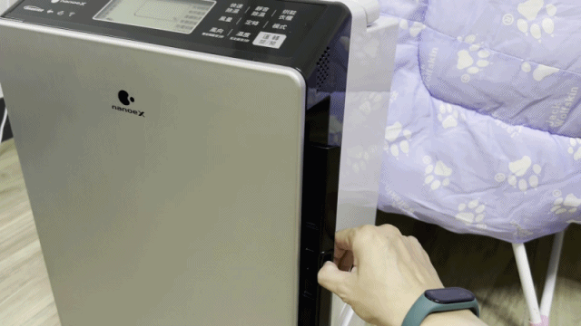 體驗 Panasonic變頻省電雙科技除濕機 F-YV50LX，讓全家人一起美好生活