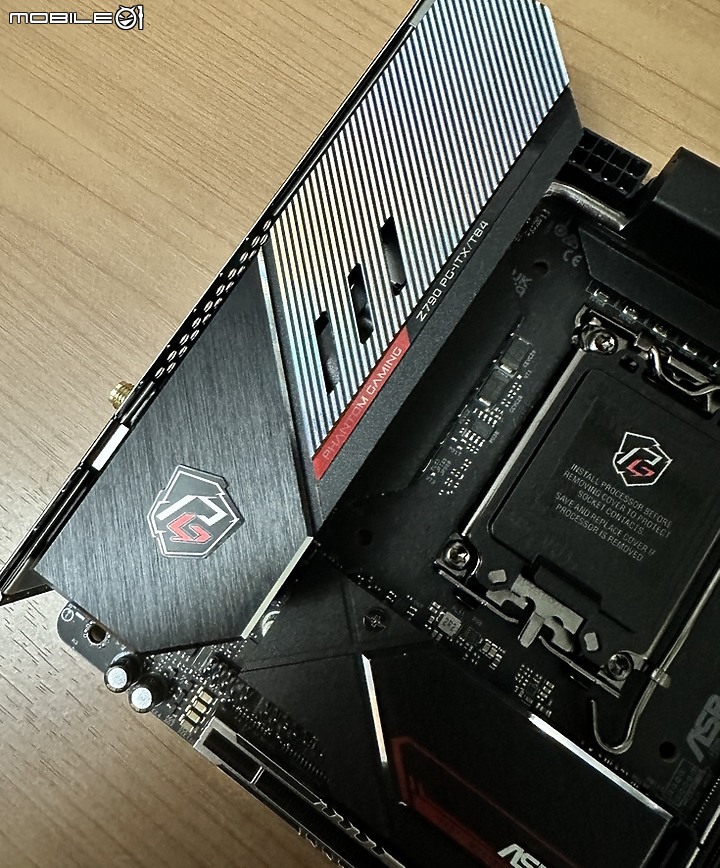 點我看大圖 小鋼炮升級 ITX 華擎 - Z790 PG-ITX/TB4 13600K 簡單開箱