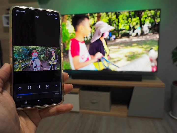 亮與暗的視覺衝擊 | BenQ MiniLed S55-940 護眼智慧電視推薦