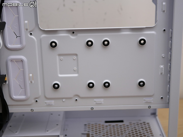 點我看大圖 灰白 X 網設計 Antec DP505 WHITE 中塔機殼開箱