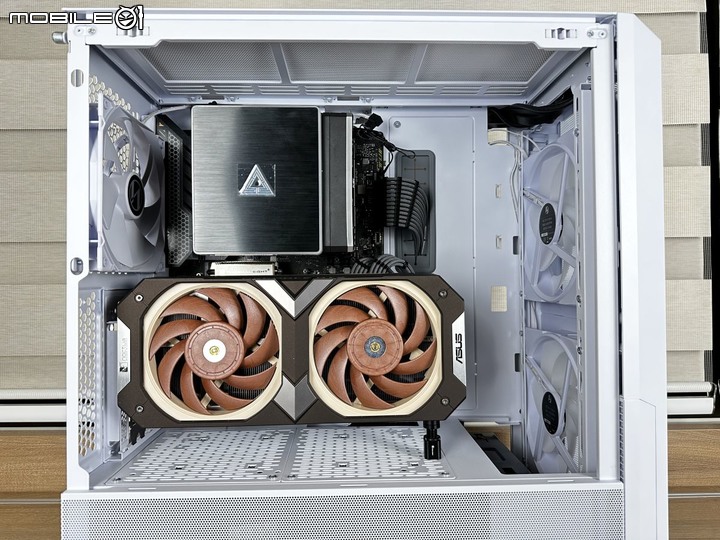 2022年度壓軸 聯力 LANCOOL 216 中塔式機殼