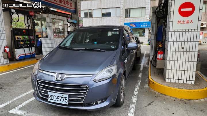 LUXGEN M7高速油耗隨意測-能有10km/L?