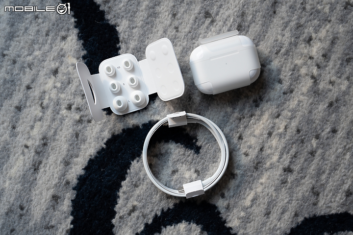 Apple AirPods Pro 2 體驗報告｜從外表無法體驗的實質更新