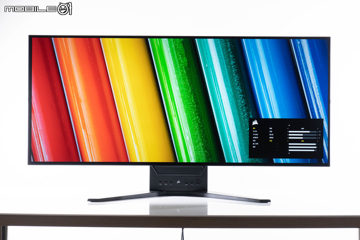 CORSAIR XENEON FLEX OLED 電競螢幕開箱實測 可彎曲面板搭配高畫質旗艦演出