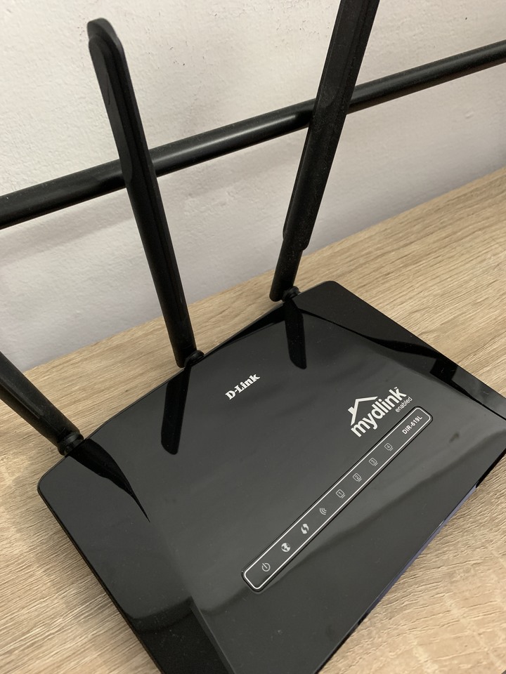 D-Link R32 AX3200 Wi-Fi 6 路由器 不專業開箱