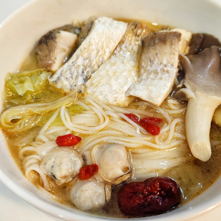 麻油鱸魚麵線