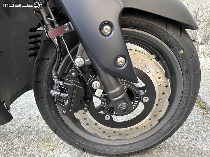 很久沒有換車了，新年換新車YAMAHA Augur 155…..