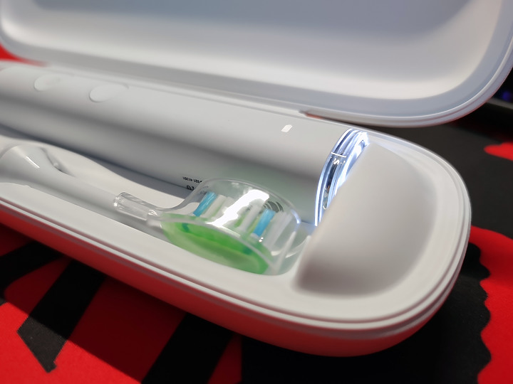 「自信鑽白、極度潔淨！」飛利浦 Philips Sonicare 智能鑽石機開箱！