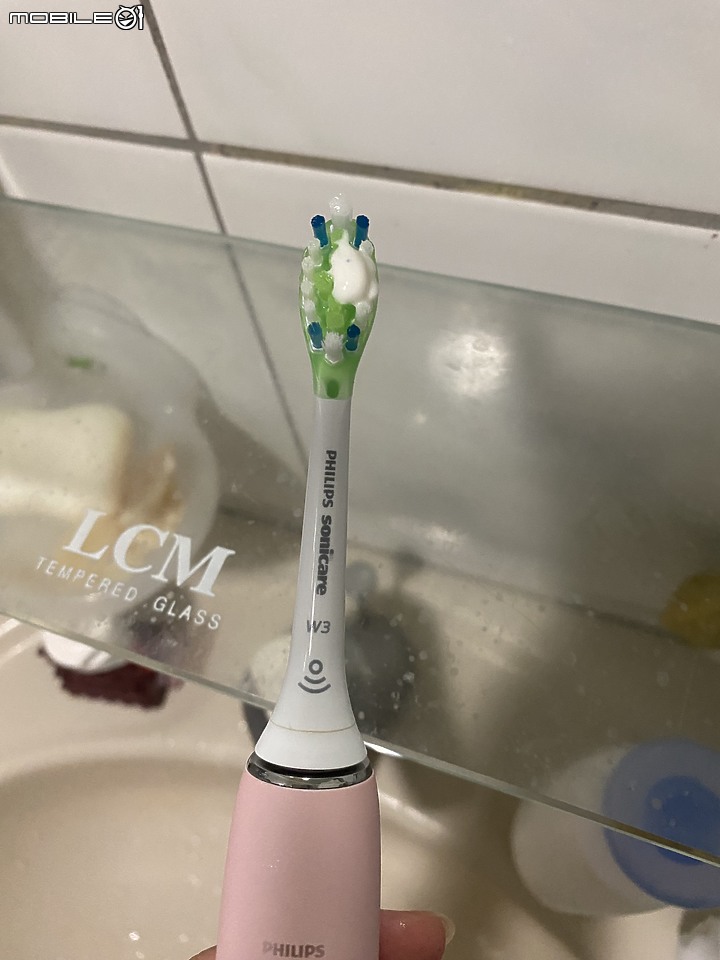 開箱分享｜體驗飛利浦Sonicare鑽白極淨智能鑽石機 | HX9924 ，感受集質感、輕巧、方便、好用於一身的刷牙神機