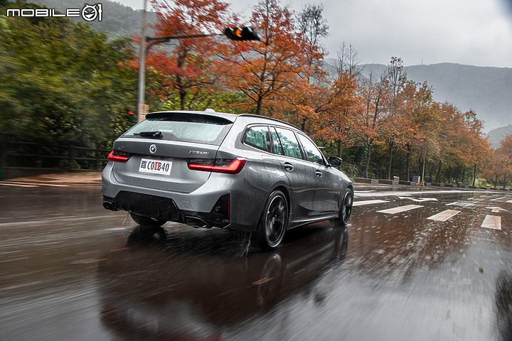 BMW M340i xDrive Touring 小改款試駕|不同以往的新行頭,一如既往的好身手!