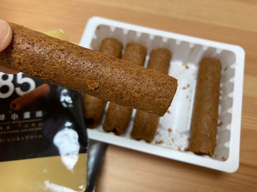 過年伴手禮,85度c的3款蛋捲開箱分享。
