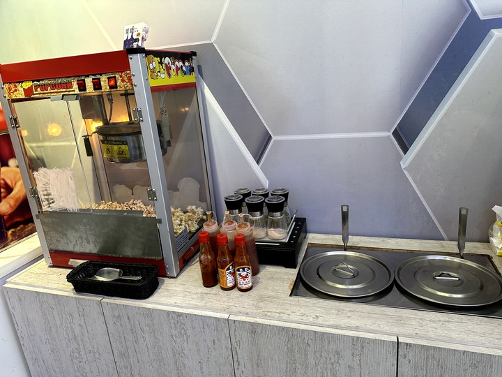 【小惡魔好玩兔U】🐰【食記】靚牛排讓你在太空享受科幻餐點@新竹竹北