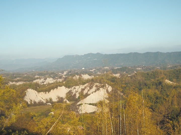 【小惡魔好玩兔U】左鎮 308高地與二寮360°觀日平台 — 「帶我去月球!」 來看看什麼叫不毛之地 — 2023新年走春 第三部