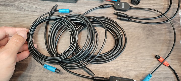 點我看大圖 開箱分享 新車 R15V4 飛樂M92 前後行車紀錄器