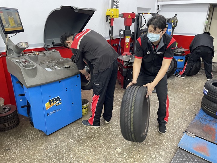 輪胎升級! 普利司通 Turanza T005A上車!