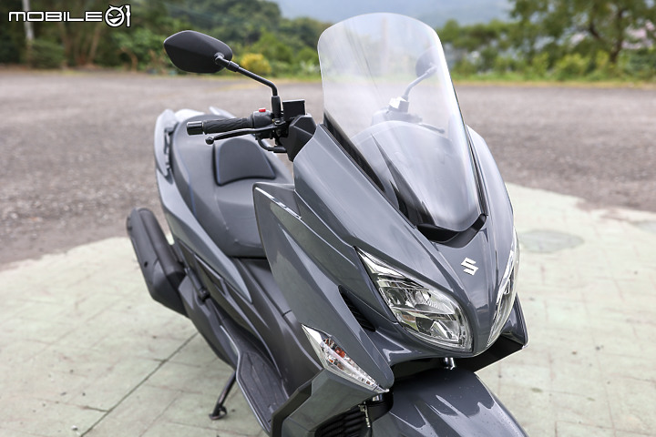 SUZUKI Burgman 400 TCS 版試駕｜舒適就從引擎啟動那一刻開始