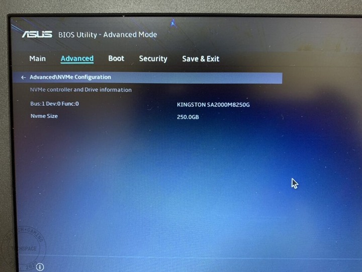 ASUS E210 「小輕新」筆電開箱評測:雙核 4GB 記憶體不到 8,000 元能做啥?
