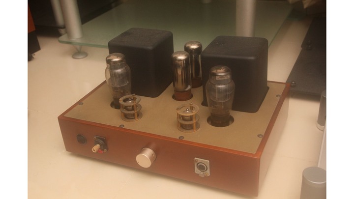 (開箱分享)BRZHiFi 和田茂真空管前級+EL34 真空管功放