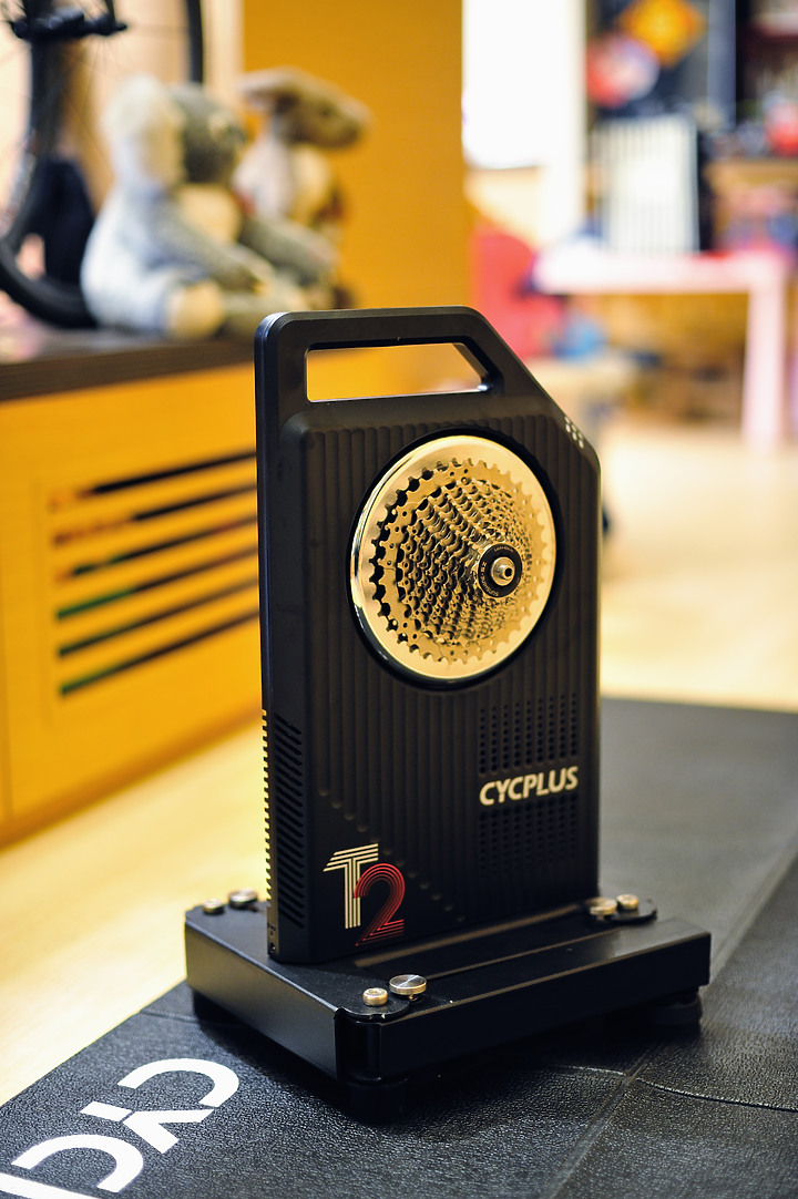 Cycplus T2 自發電式智慧型訓練台開箱