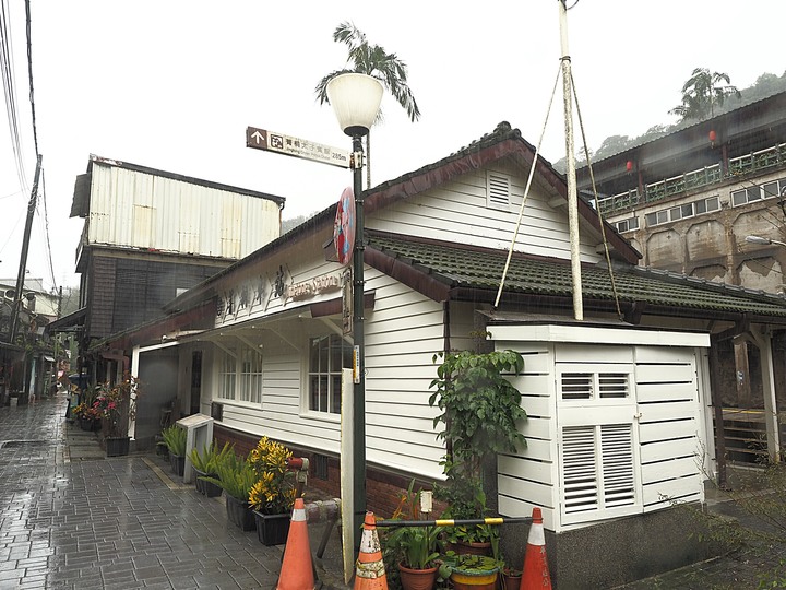 菁桐車站與老街、平溪車站與老街、平溪公園頂歷史建築群、十分車站與天燈鐵道街,及各站間DR1000型柴油客車搭乘紀錄 — 「鐵道旅行•幸福美好111」紀念章戳收集紀錄之平溪支線