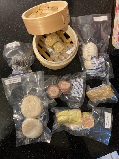 給我們家二哈爽吃寵物年菜