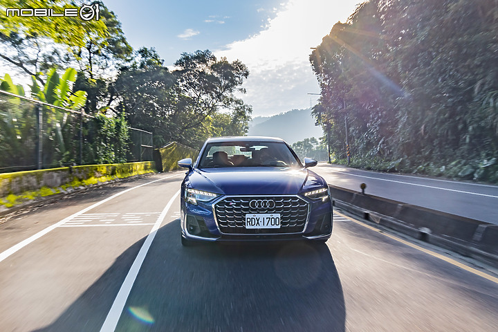 Audi S8試駕 │ 四環當前的燃油之巔,舒適為本的性能旗艦!