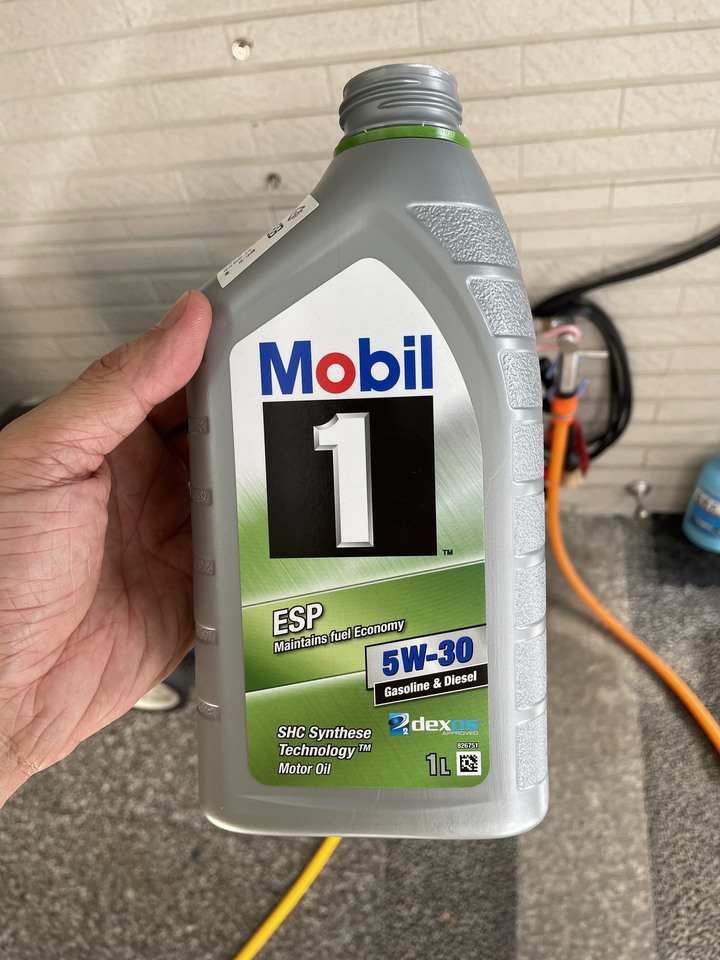6年 Golf R 更換 Motul 300V 與 DSG 滲油回顧